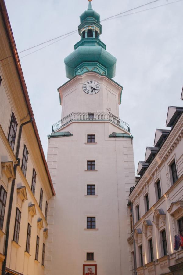 New 1 Bdr, W/Private Parking Leilighet Bratislava Eksteriør bilde